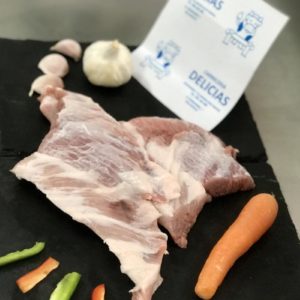 Secreto blanco cerdo en carniceria delicias
